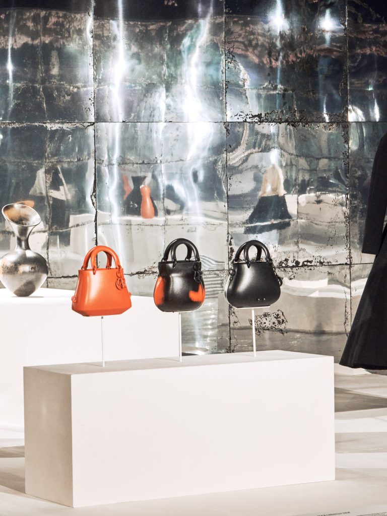 Céramique de Magdalene Odundo. © ADRIEN DIRAND.